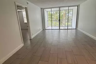 9325 Lagoon Pl, Davie, FL 33324 - Photo 7