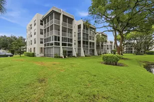 9325 Lagoon Pl, Davie, FL 33324 - Photo 33