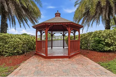 9325 Lagoon Place #405, Davie, FL 33324 - Photo 37