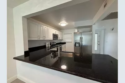 9325 Lagoon Place, Davie, FL 33324 - Photo 3