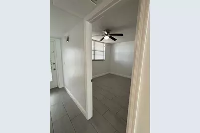 9325 Lagoon Place, Davie, FL 33324 - Photo 9
