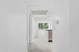 9325 Lagoon Pl, Davie, FL 33324 - Photo 21