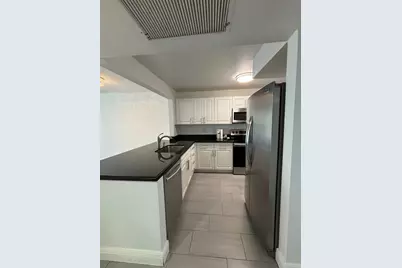 9325 Lagoon Place #405, Davie, FL 33324 - Photo 5