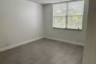 9325 Lagoon Pl, Davie, FL 33324 - Photo 5