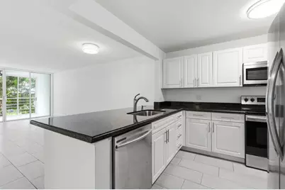9325 Lagoon Place #405, Davie, FL 33324 - Photo 7