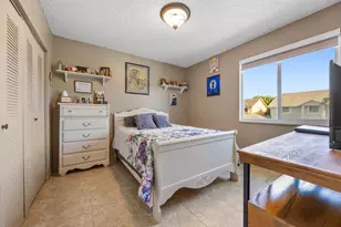 940 SW 96th Ave, Pembroke Pines, FL 33025 - Photo 13