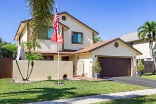 940 SW 96th Ave, Pembroke Pines, FL 33025 - Photo 21