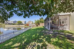 940 SW 96th Ave, Pembroke Pines, FL 33025 - Photo 31