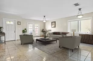 940 SW 96th Ave, Pembroke Pines, FL 33025 - Photo 3