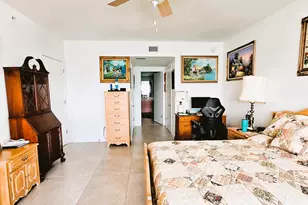 2650 Lake Shore Dr, Riviera Beach, FL 33404 - Photo 11