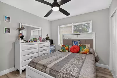 4950 SW 11th Circle, Margate, FL 33068 - Photo 11