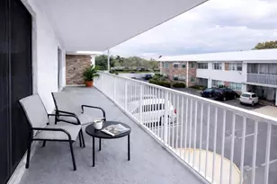 412 S Cypress Rd, Pompano Beach, FL 33060 - Photo 15