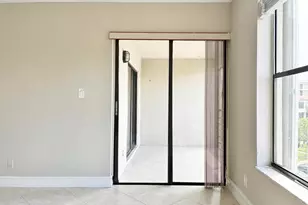 2306 S Cypress Bend Dr, Pompano Beach, FL 33069 - Photo 19
