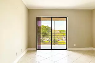 2306 S Cypress Bend Dr, Pompano Beach, FL 33069 - Photo 23