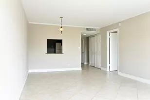 2306 S Cypress Bend Dr, Pompano Beach, FL 33069 - Photo 17