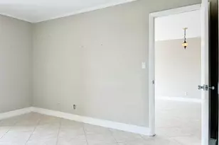 2306 S Cypress Bend Dr, Pompano Beach, FL 33069 - Photo 25