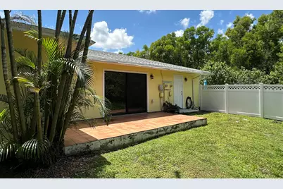 4684 SE Teri Place, Stuart, FL 34997 - Photo 15