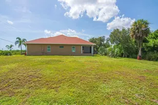 5327 N Old Dixie Hwy, Fort Pierce, FL 34946 - Photo 41