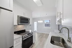 3038 Guildford C, Boca Raton, FL 33434 - Photo 3