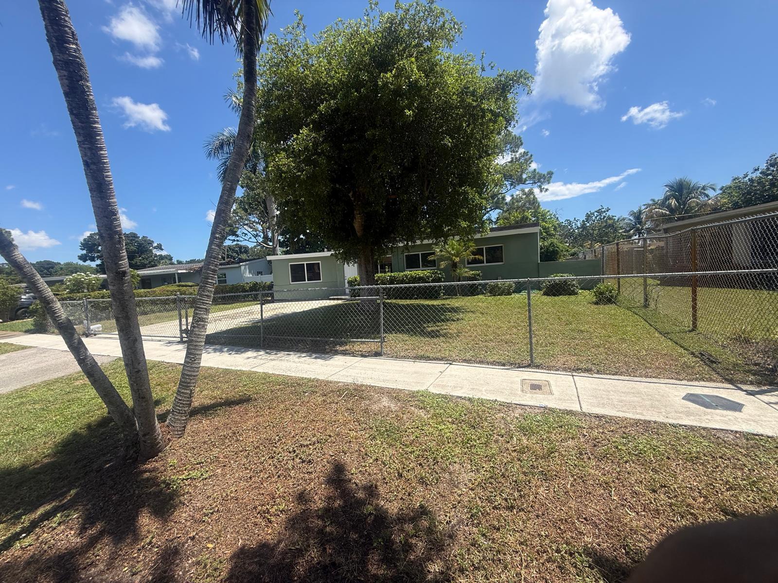 630 E Dayton Cir - 630 E Dayton Cir, Fort Lauderdale, FL 33312 Luxury Property | Jose Angel Pina