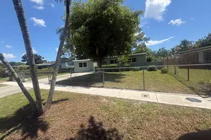 630 E Dayton Cir, Fort Lauderdale, FL 33312 - Photo 1
