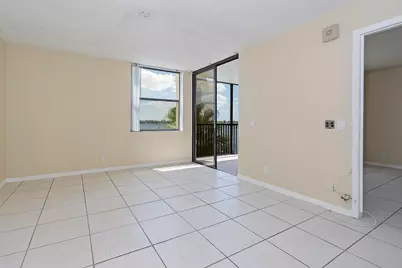 112 Lake Emerald Drive #209, Oakland Park, FL 33309 - Photo 13