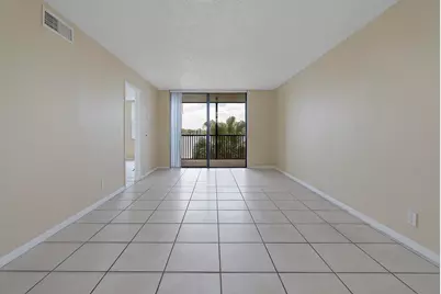 112 Lake Emerald Drive #209, Oakland Park, FL 33309 - Photo 5