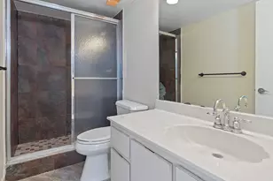 112 Lake Emerald Dr, Oakland Park, FL 33309 - Photo 15