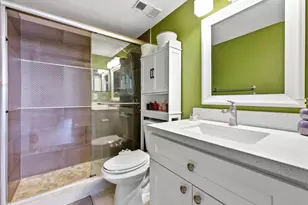 760 Executive Center Dr, West Palm Beach, FL 33401 - Photo 9