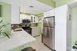 760 Executive Center Dr, West Palm Beach, FL 33401 - Photo 5