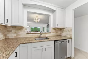 5635 Queen Palm Ct, Delray Beach, FL 33484 - Photo 5