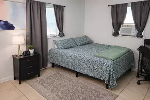 2330 NE 1st Ave, Pompano Beach, FL 33060 - Photo 5
