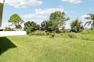 643 NW Riverside Dr, Port Saint Lucie, FL 34983 - Photo 25