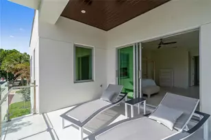 221 Shore Ct, Lauderdale by the Sea, FL 33308 - Photo 35