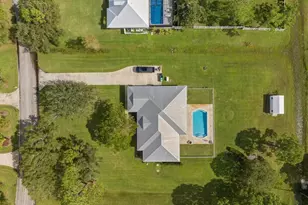 10611 Pine Needle Dr, Fort Pierce, FL 34945 - Photo 3