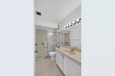350 Prestwick Circle #2, Palm Beach Gardens, FL 33418 - Photo 15