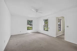 350 Prestwick Cir, Palm Beach Gardens, FL 33418 - Photo 27