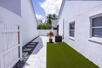 2974 Torrey Pine Lane, Lake Worth, FL 33462 - Photo 27