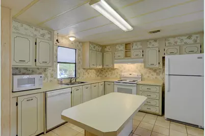 705 Hyacinth Circle, Barefoot Bay, FL 32976 - Photo 9