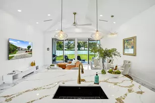 202 SE 4th St, Delray Beach, FL 33483 - Photo 5