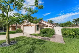 559 NW 38th Terrace, Deerfield Beach, FL 33442 - Photo 3