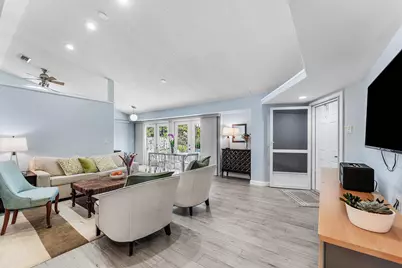 559 NW 38th Terrace, Deerfield Beach, FL 33442 - Photo 5