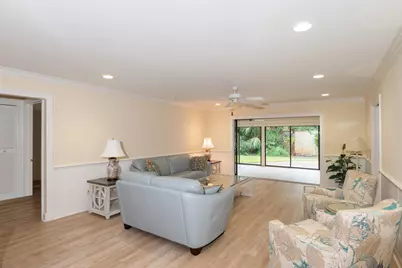 2918 SE Fairway W, Stuart, FL 34997 - Photo 9