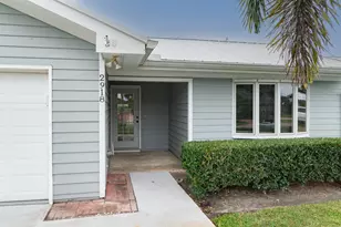 2918 SE Fairway W, Stuart, FL 34997 - Photo 3