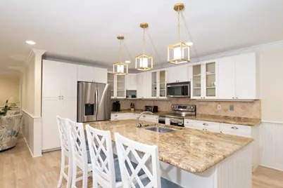 2918 SE Fairway W, Stuart, FL 34997 - Photo 5
