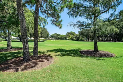 10574 Boca Woods Lane, Boca Raton, FL 33428 - Photo 27