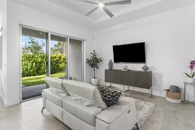 610 Pioneer Way, Royal Palm Beach, FL 33411 - Photo 11