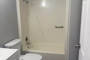5063 Elmhurst Rd, West Palm Beach, FL 33417 - Photo 5