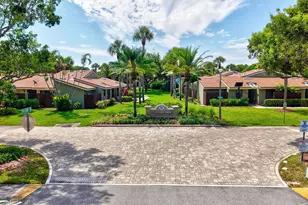 204 Meadows Dr, Boynton Beach, FL 33436 - Photo 37