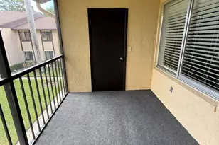 418 Pine Glen Ln, Greenacres, FL 33463 - Photo 9